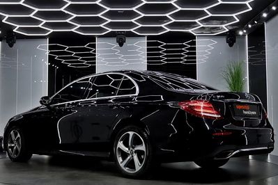 Mercedes Klasa E 300 9G-TRONIC