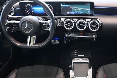 Mercedes Klasa A 200 AMG Line 7G-DCT