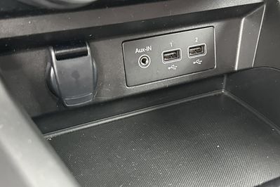Renault Arkana Evolution 1.6 E-Tech Hybrid AT