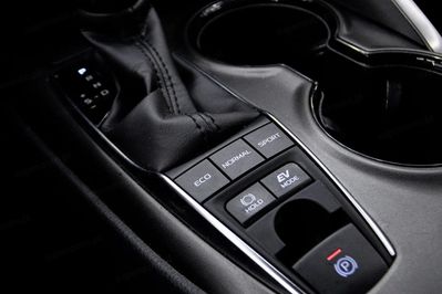 Toyota Camry 2.5 Hybrid Comfort Cvt