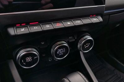 Renault Arkana 1.6 E-Tech Intens