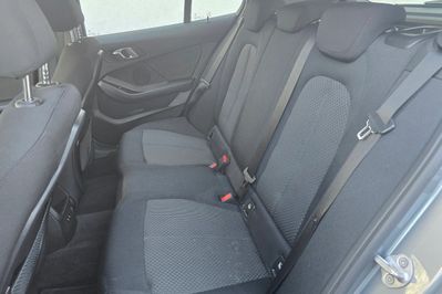 BMW Seria 1 118i Advantage
