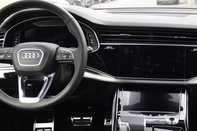 Audi Q7 55 TFSI e quattro