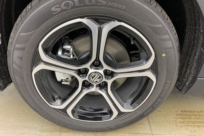 MG ZS Excite 1.5 Hybrid+ AT