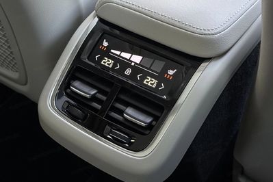 Volvo XC60 B5 B AWD Ultra Bright