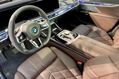 BMW Seria 7 740d xDrive M Sport