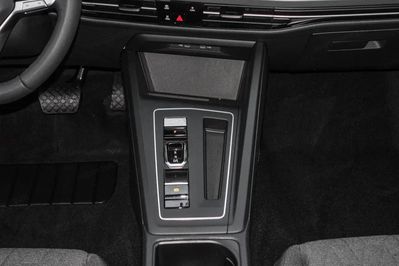 Volkswagen Golf Life Plus 1.5 eTSI mHEV DSG