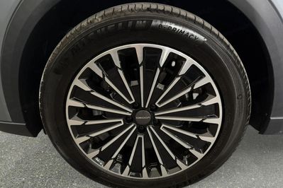 Omoda 9 1.5 Super Hybrid Exclusive AWD