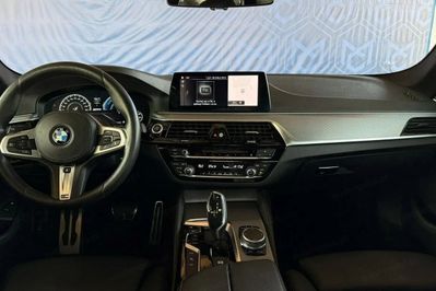BMW Seria 5 530e iPerformance M Sport