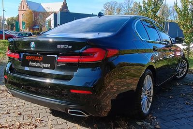 BMW Seria 5 530e xDrive Business Edition