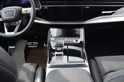 Audi Q7 50 TDI quattro S Line