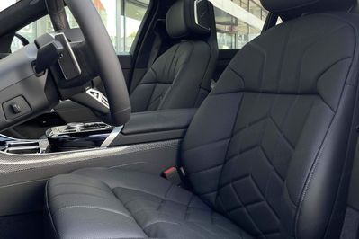 BMW Seria 7 740d xDrive M Sport