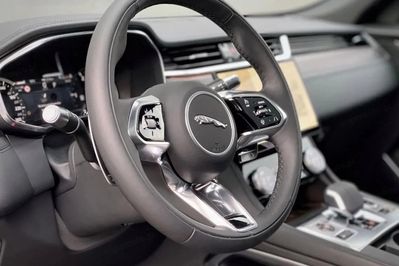 Jaguar F-Pace D300 AWD SE