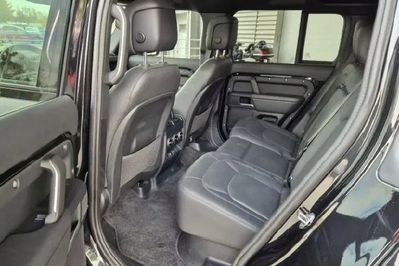 Land Rover Defender 110 D240 HSE