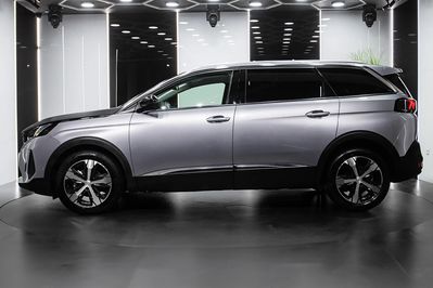 Peugeot 5008 1.5 Bluehdi Allure S&S EAT8