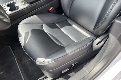 Tesla Model 3 RWD
