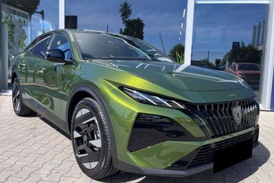Peugeot 408 GT Exclusive e-DCS7 1.6 Plug-in Hybrid