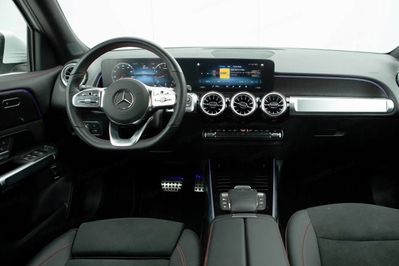 Mercedes GLB 200 4-Matic AMG Line 8G-DCT