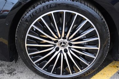 Mercedes Klasa E 200 4-Matic AMG