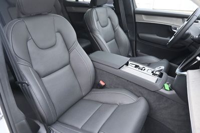 Volvo XC90 T8 AWD Plug-In Hybrid Ultra Dark 7os