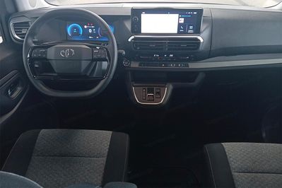 Toyota Proace Verso Long L2H1 Family AT