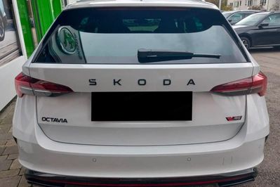 Skoda Octavia RS 2.0 TSI DSG