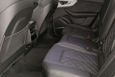 Audi Q8 SQ8 TFSI quattro