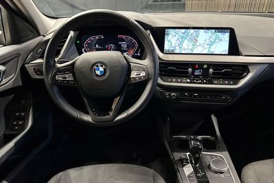 BMW Seria 1 118i Advantage