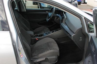 Volkswagen Golf VIII 1.4 TSI Plug-In Hybrid Style DSG