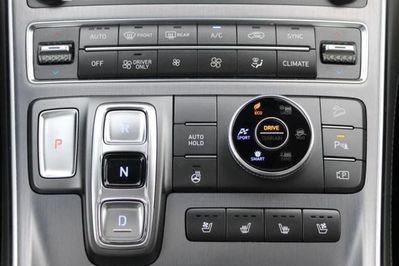 Hyundai Santa Fe 1.6 T-GDI HEV Platinum 4WD