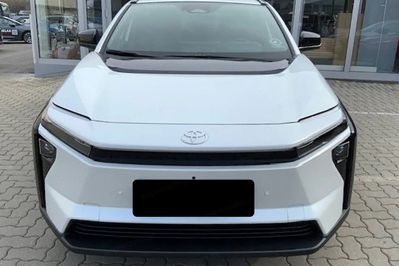 Toyota bZ4X Style EV