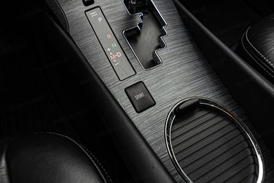 Toyota Avensis 2.0 Premium CVT