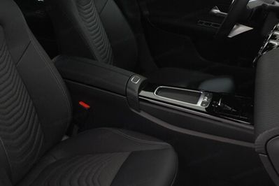 Mercedes CLA 200