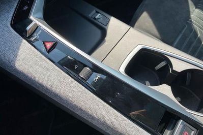 Peugeot 3008 e-3008 GT 73kWh
