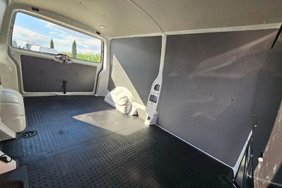 Volkswagen Transporter TDI L2H1