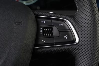Hongqi HS5 2.0T AWD