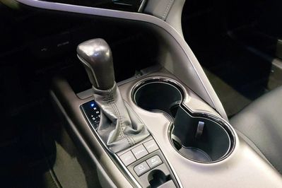 Toyota Camry 2.5 Hybrid Comfort CVT