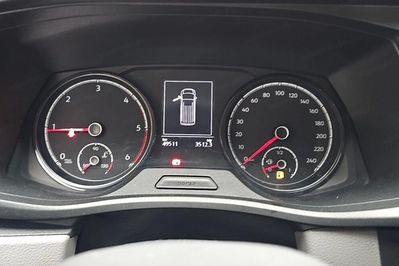 Volkswagen Transporter Kombi L1H1