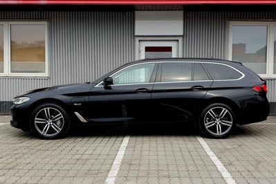 BMW Seria 5 Touring 530e xDrive Luxury Line