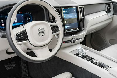 Volvo XC60 B5 B AWD Ultimate Dark