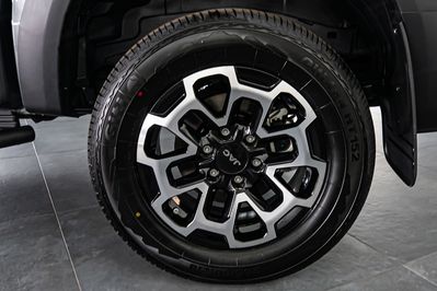 Jac T9 8AT 4x4