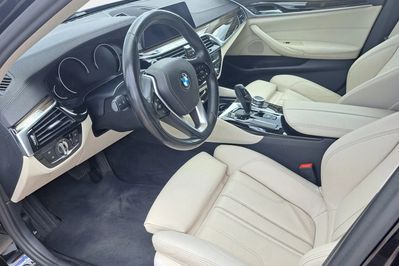 BMW Seria 5 520d xDrive mHEV Luxury Line aut