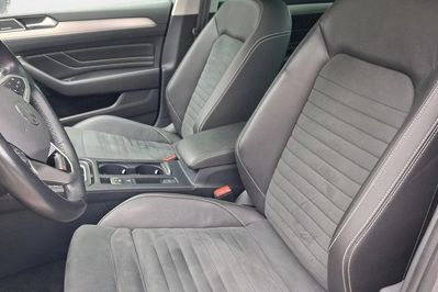 Volkswagen Passat 2.0 TDI 4Mot. DSG