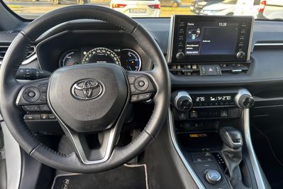 Toyota RAV4 Selection 2.5 Hybrid  4x4