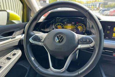 Volkswagen Golf 1.5 eTSI Life DSG