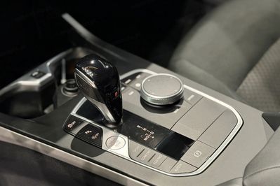 BMW Seria 1 118i Advantage aut