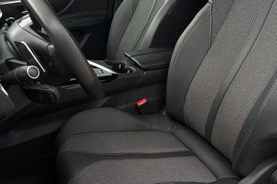 Peugeot 3008 PureTech Allure Pack S&S EAT8