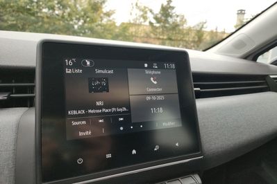 Renault Clio Evolution 1.6 E-Tech Hybrid AT