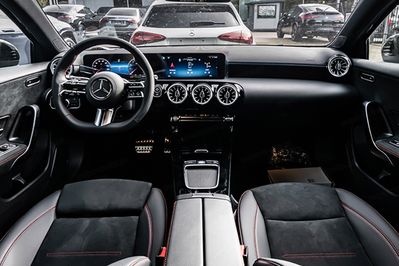 Mercedes Klasa A 220 4-Matic AMG Line