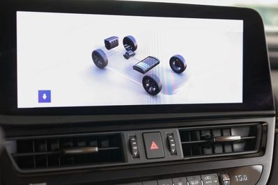 Lexus ES 300h Business Edition